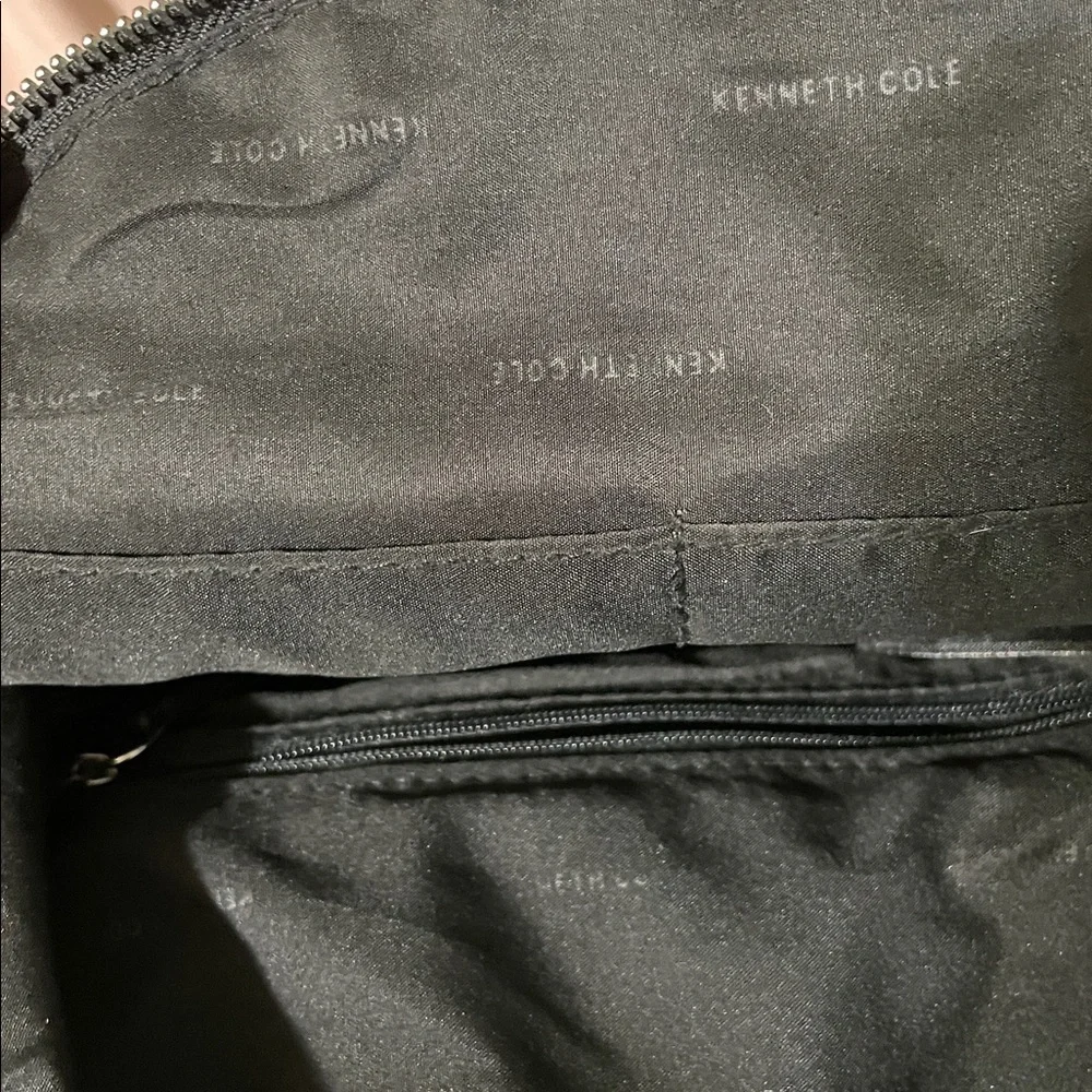 Reaction Kenneth Cole NWOT Black Vegan Leather Pebble Backpack Purse - Picture 10 of 10